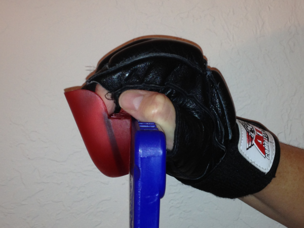 Use FingerArmor with your preferred grappler gloves for extra wrist support.